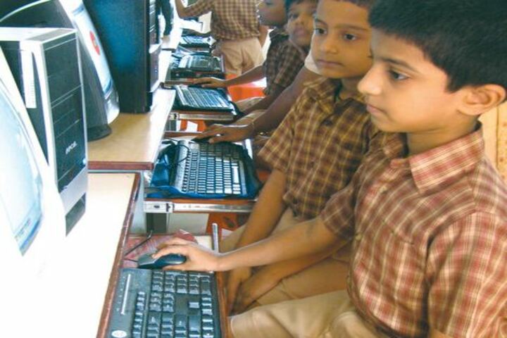 Amrita Vidyalayam-Computer Lab