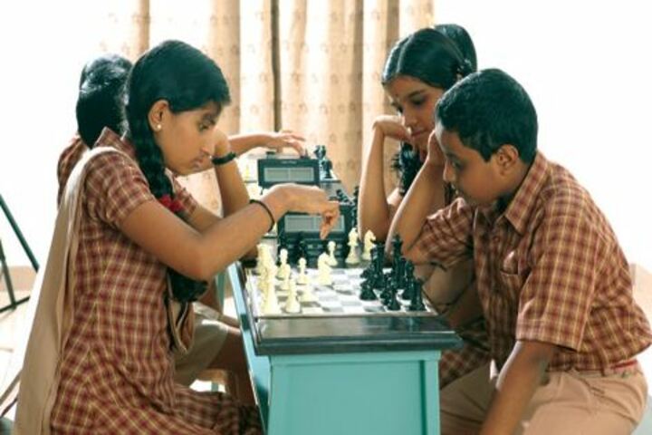 Amrita Vidyalayam-Indoor Games