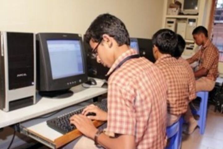 Amrita Vidyalayam-Computer Lab