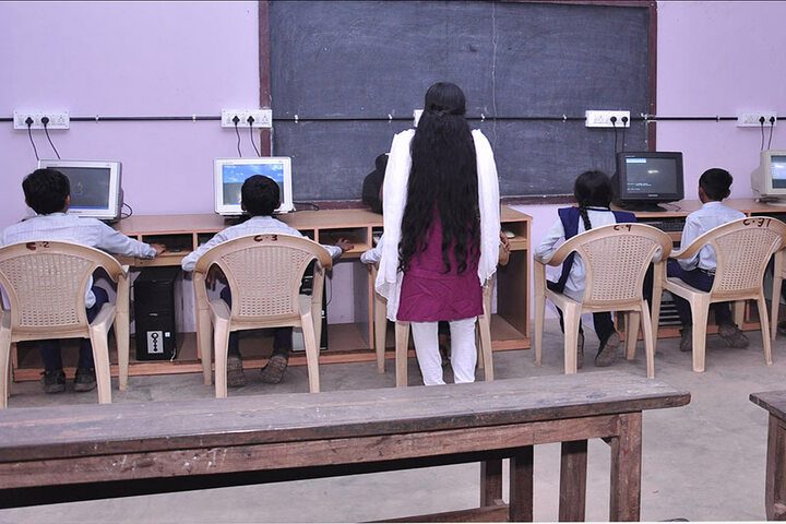 Andulus Public School-Computer Lab