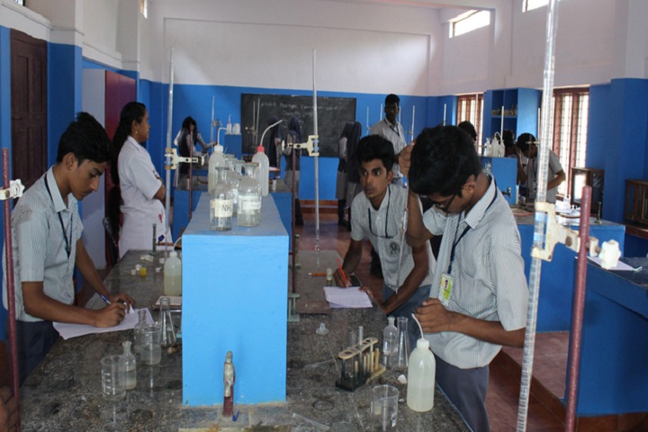 Arafa English School-Chemistry Lab
