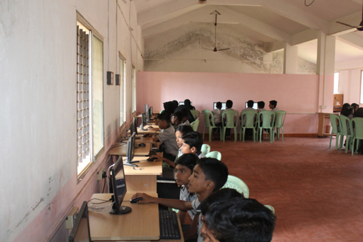 Arafa English School-Computer Lab