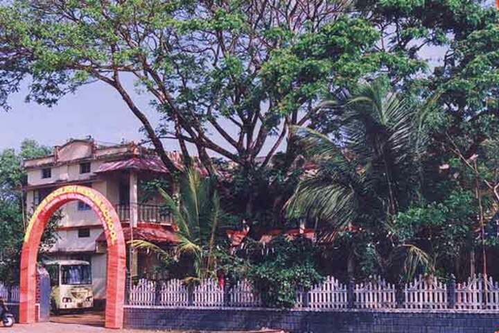 Aravukad Sreedevi English Medium Secondary School-School Entrance