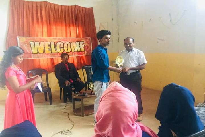Azad Central School-Prizes