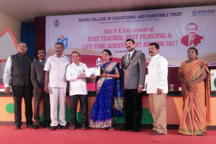B E S Bharathi Thirtha Vidyalayam English Medium Higher Secondary School-Prizes