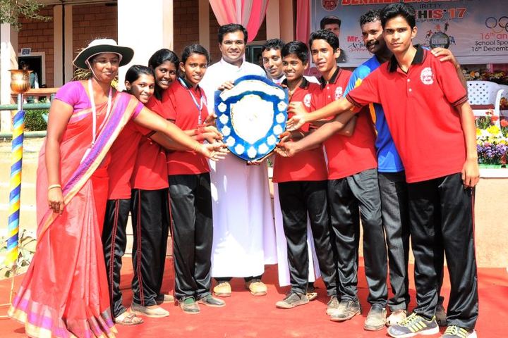 Benhill English School-Prizes