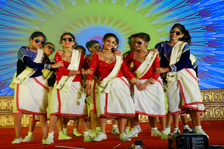 Bharathamatha Cmi Public School-Dances
