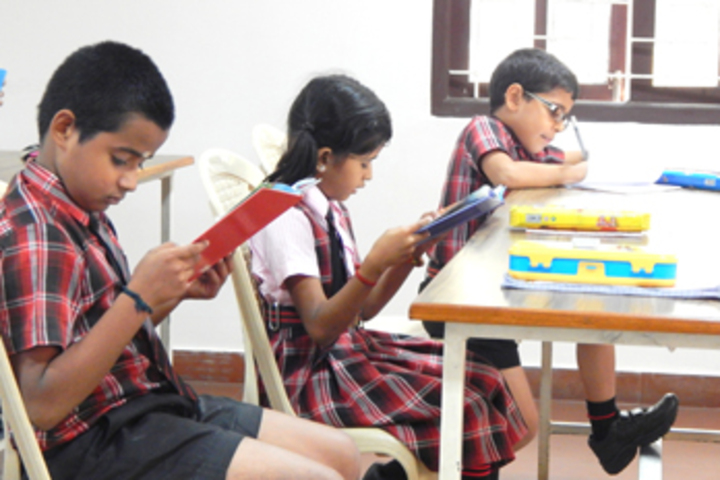 Bharathamatha Cmi Public School-Library