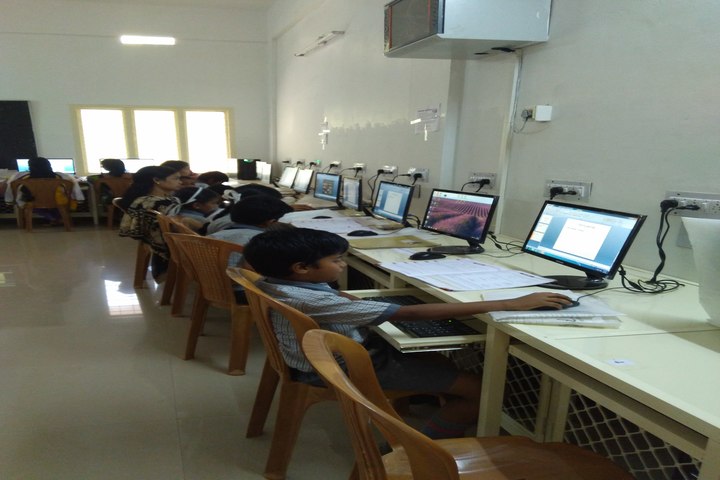 Bharathiya Vidhya Peedam School-Computer Lab