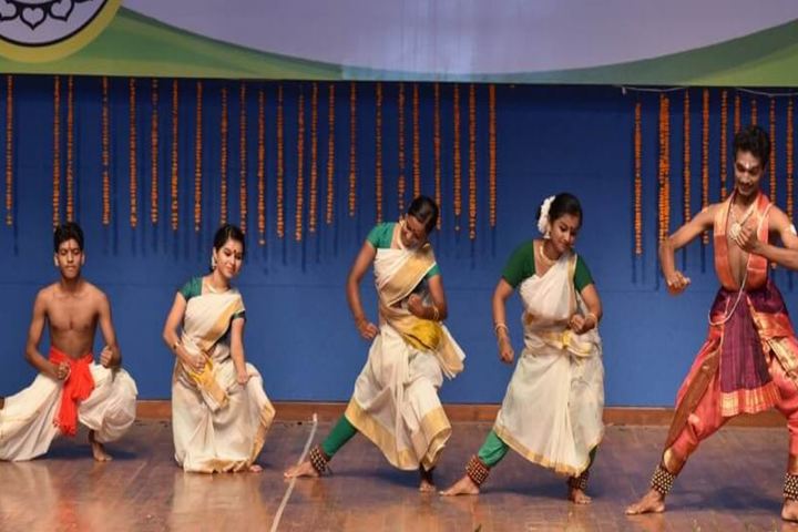 Bharatiya Vidya Bhavan Vidya Mandir-Dance Event