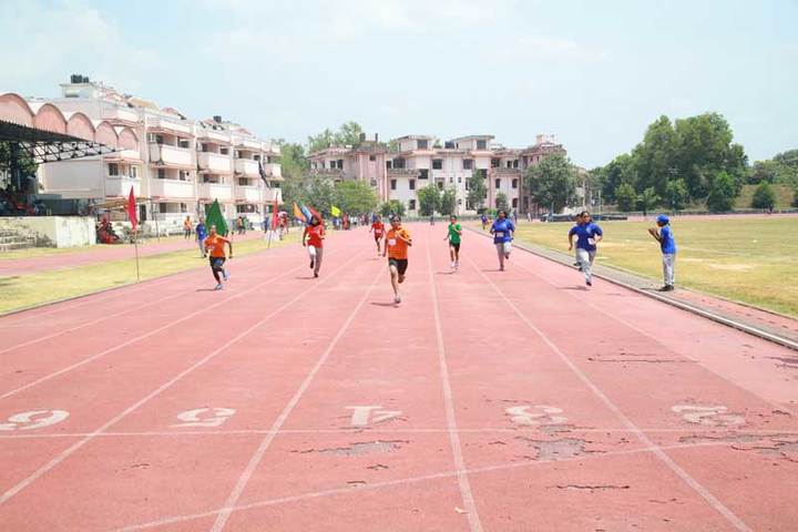 Bhavans Vivekananda Vidya Mandir-Running Race
