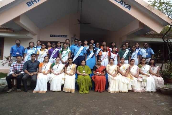 Bhavans Adarsh Vidyalaya-Staff and Students