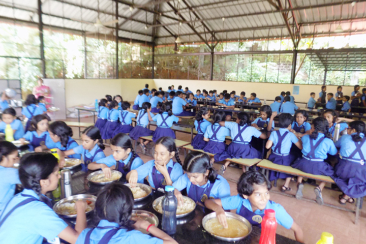 Bhavans Munshi Vidyashram-Canteen