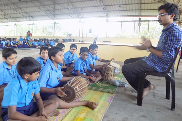 Bhavans Munshi Vidyashram-Music Room