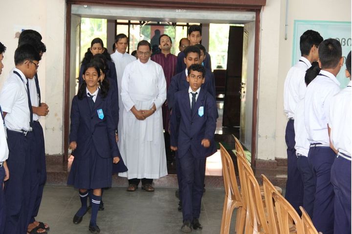 Chavara Darshan Cmi Public School-Investiture Ceremony