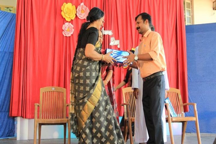 Chavara Darshan Cmi Public School-Teachers Day