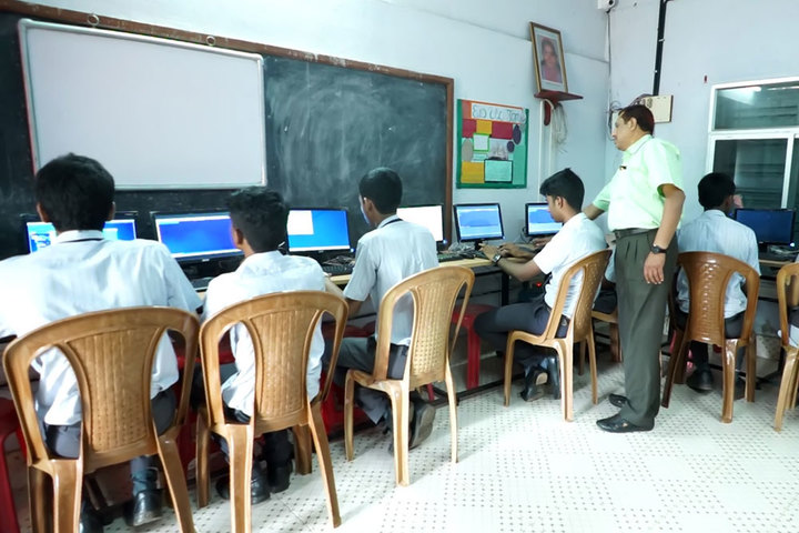 Cherupushpa Bethany School-Computer Lab
