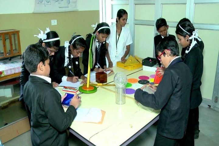 Cherupushpam English Medium School-Arts