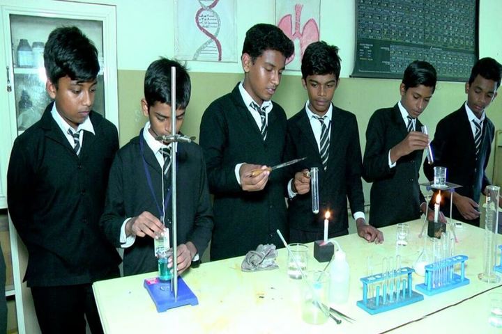 Cherupushpam English Medium School-Lab