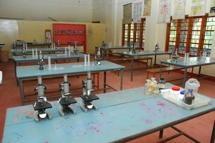 Chinmaya Vidyalaya-Biology Lab