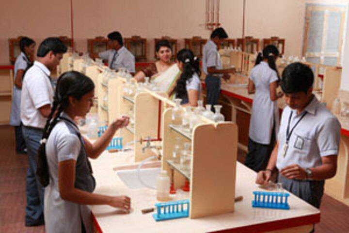 Chinmaya Vidyalaya-phusics Lab