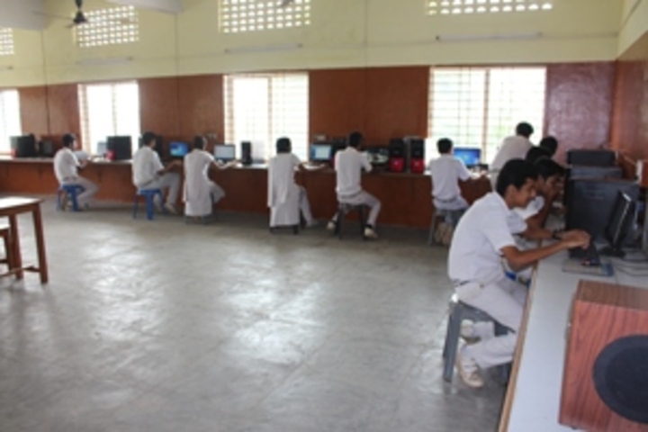 Chinmaya Vidyalaya-computer Lab
