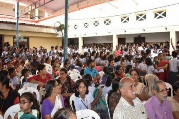 Chinmaya Vidyalaya-Meeting
