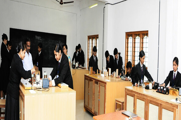 Christu Jyothi Public School-Chemstry Lab