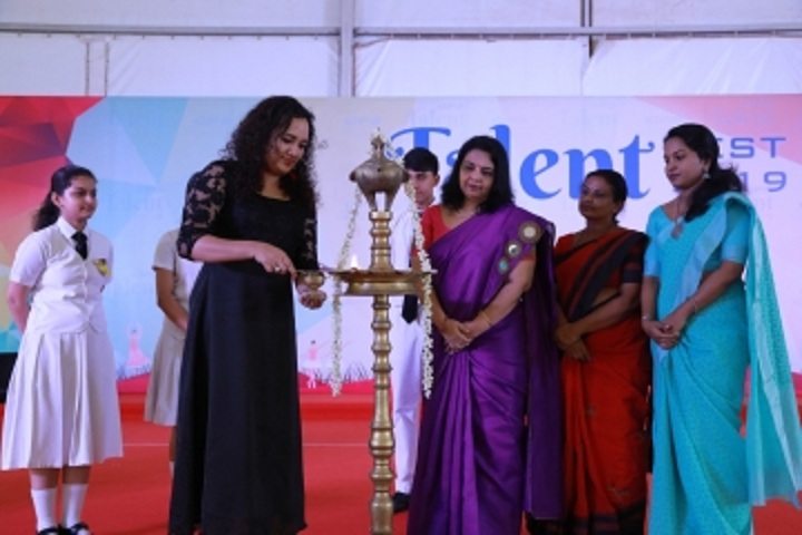 Greets Public School -Lighting the lamp