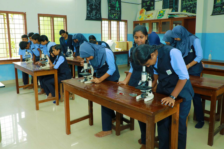 Hira Public School-Biology Lab