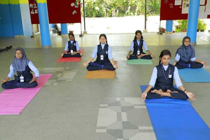 Hira Public School-Yoga