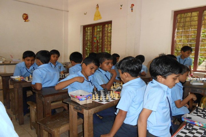 Hira Residential School-Indoor Games