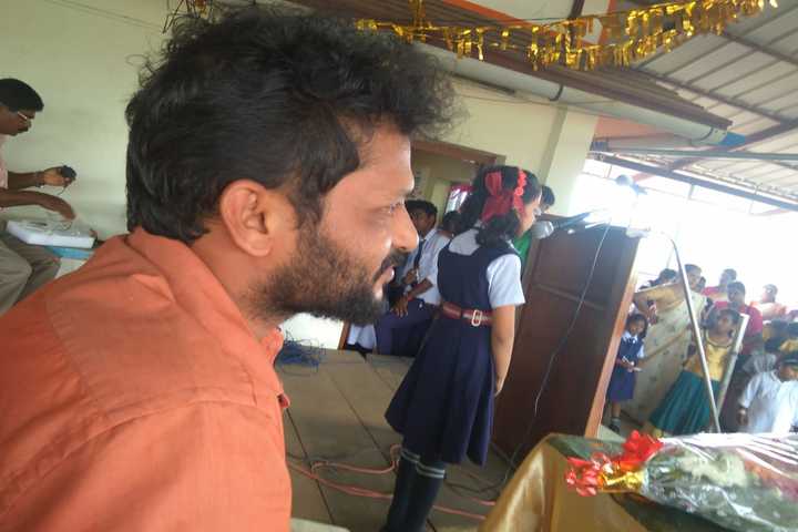 Holy Angels English School-Singing Competition
