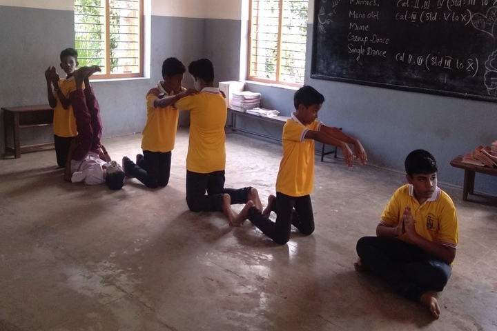 Holy Cross Public School-Activity