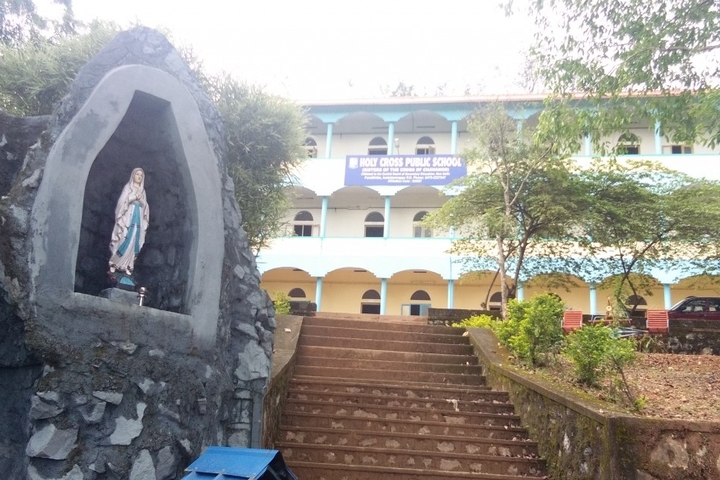 Holy Cross Public School-Campus