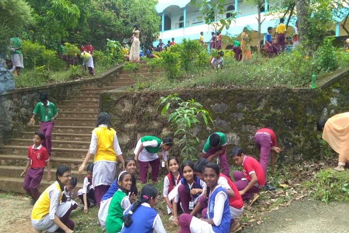 Holy Cross Public School-Earth Day