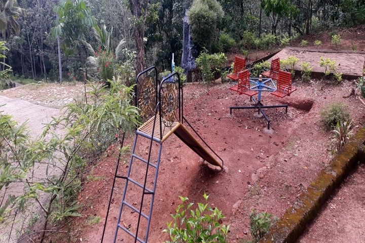 Holy Cross Public School-Play Area