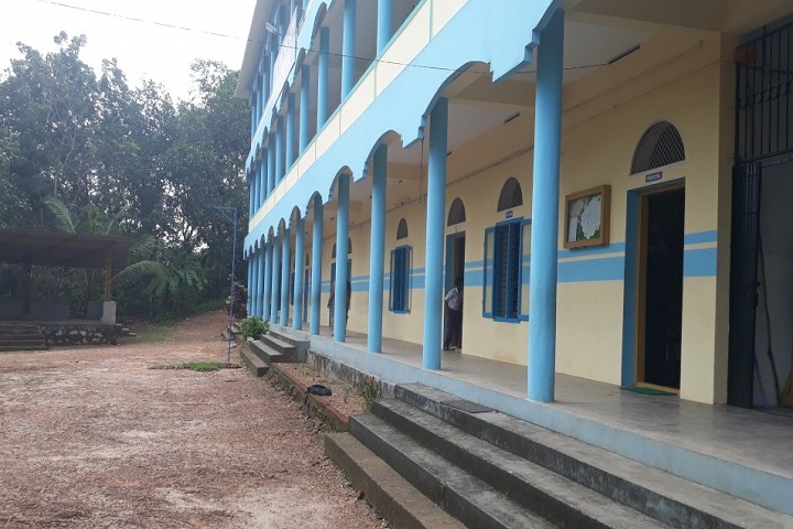 Holy Cross Public School-School Corridors