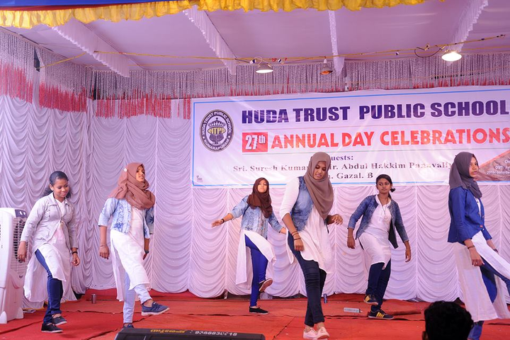 Huda Trust Public School-Annula Day