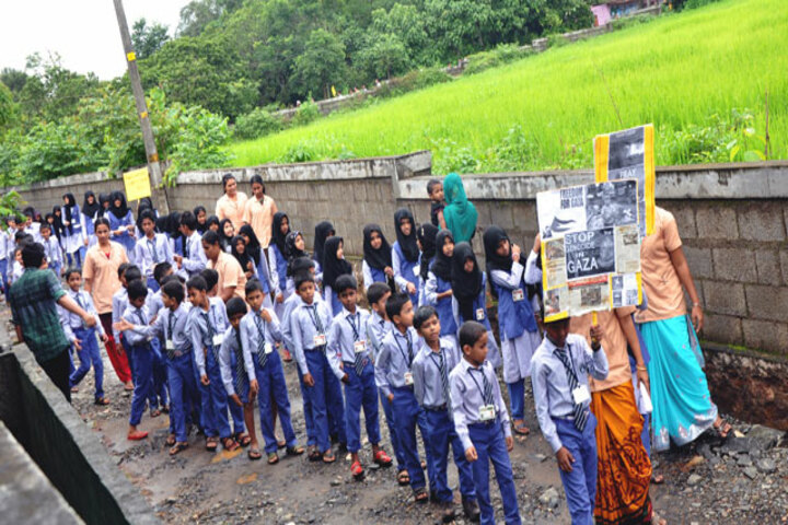 I G English School-Rally