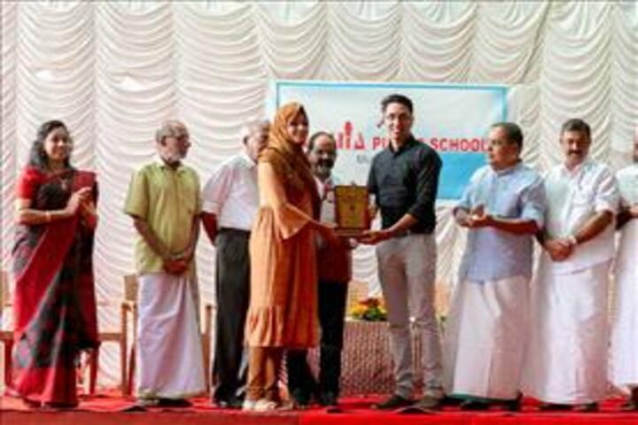 Ilahia Public School-Prize Distribution