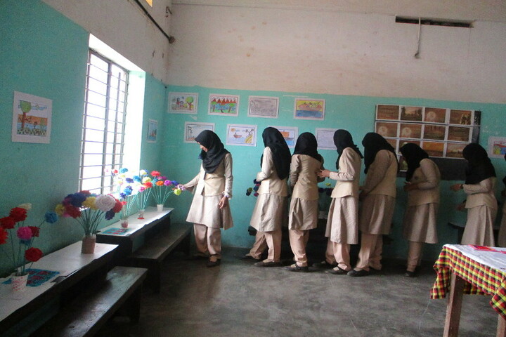 Islahi English Medium School-Art Exhibition