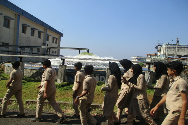 Islahi English Medium School-Field Trip