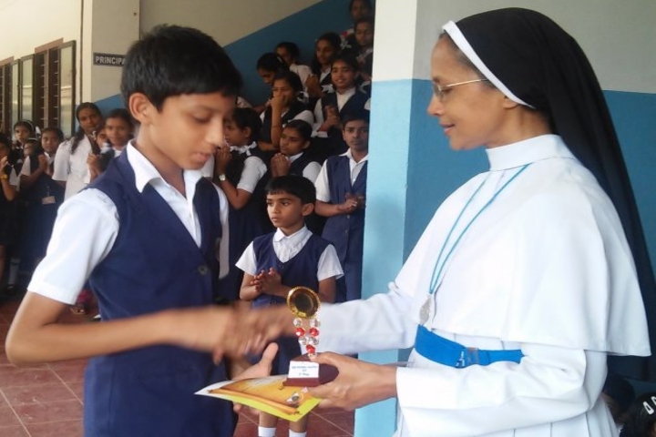 Jai Rani Sabs Public Scool-Prize Distribution