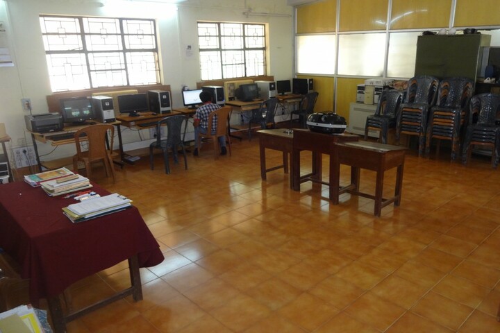 Kendriya Vidyalaya No 1-Computer Lab