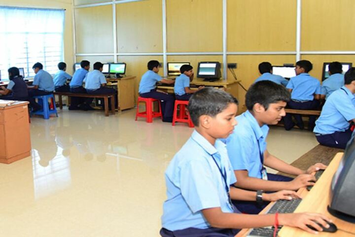 Kulapati Munshi Bhavans Vidya Mandir-Computer Lab