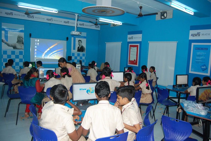 Lisieux English School-Maths Lab