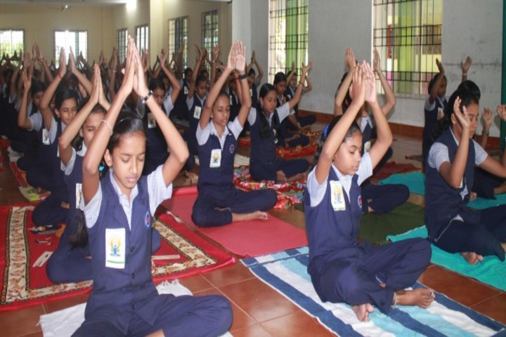 Lisieux English School-Yoga