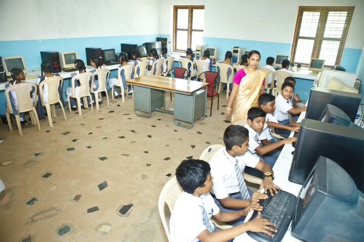 Lord Krishna Residential Public School-Computer Lab