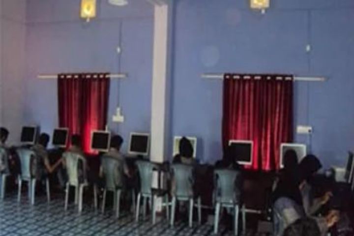 Majlis English Medium School-Computer Lab